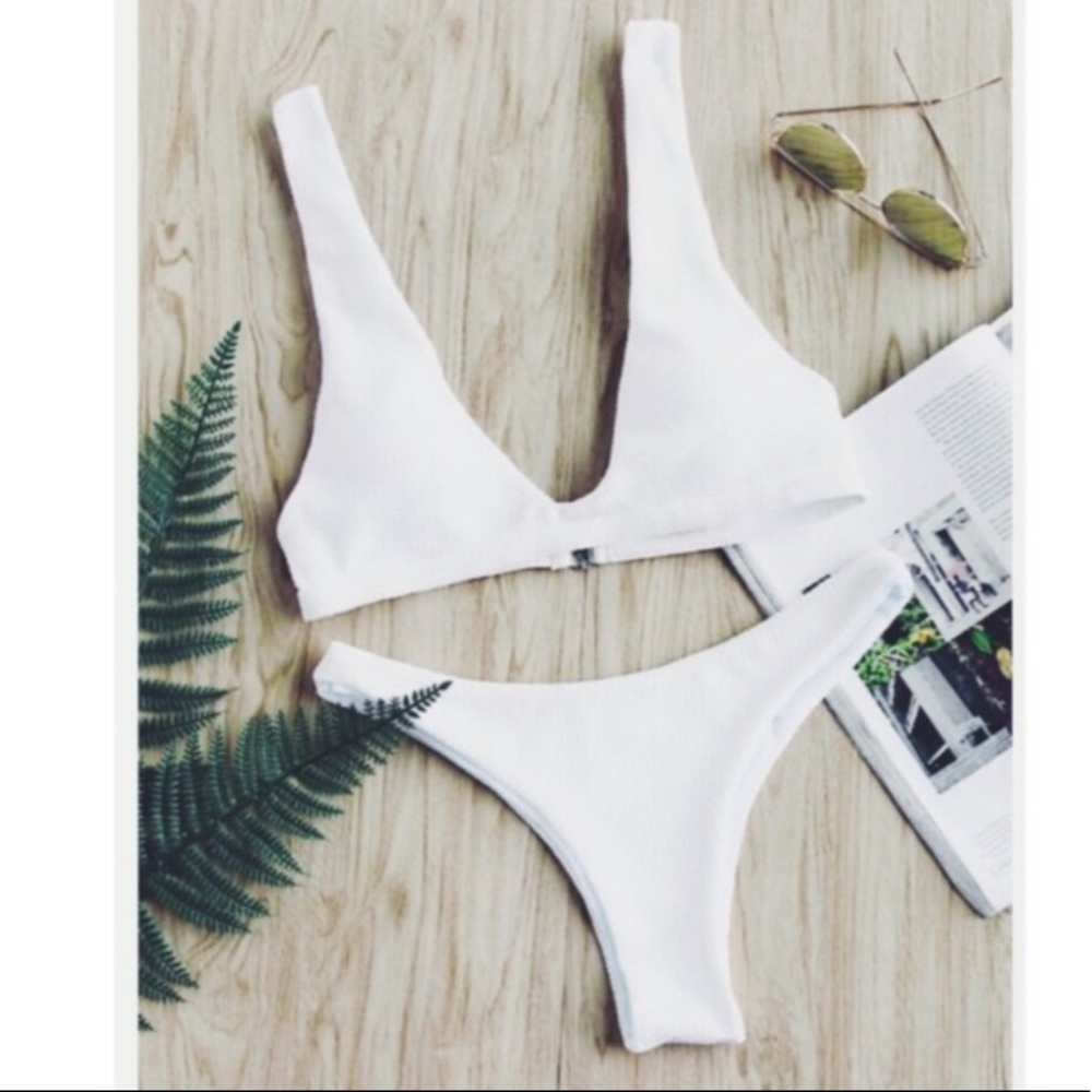 Textured Plunge Cheeky Bikini